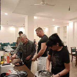 Ark At Airport Bed & Breakfast
